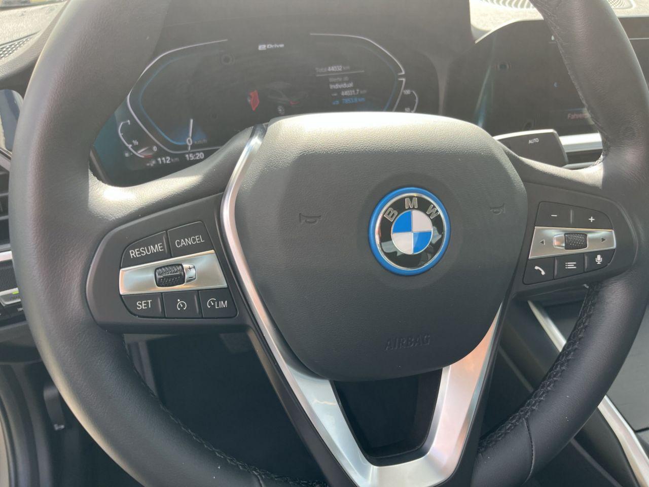 BMW 330 330e Sedan xDrive