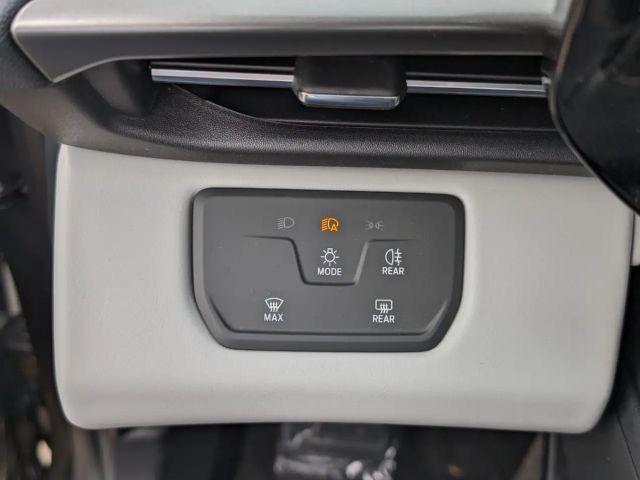 Ford Explorer Extended range RWD