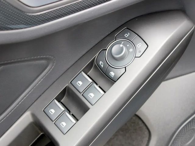 Ford Focus EcoBoost ST Line