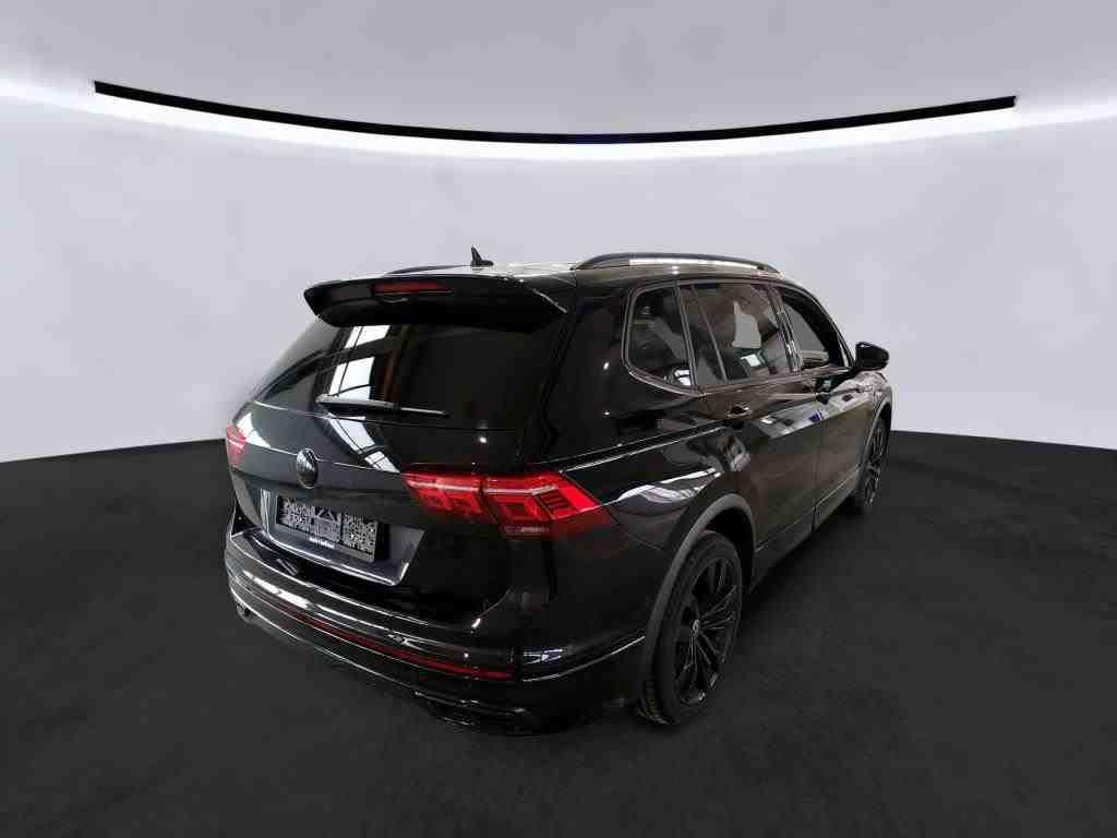 Volkswagen Tiguan Allspace DSG IQ.Drive R-Line