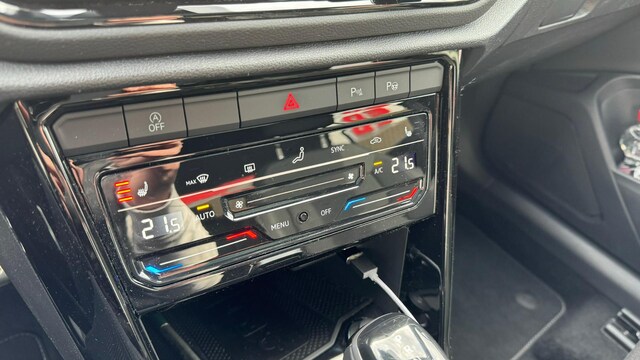 Volkswagen T-Roc T-ROC 2.0    R-L  BT140 TSID7A