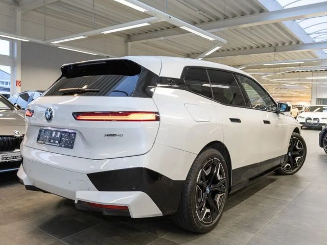 BMW iX xDrive40