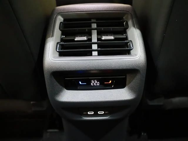 Volkswagen Tiguan 4Motion DSG R-Line