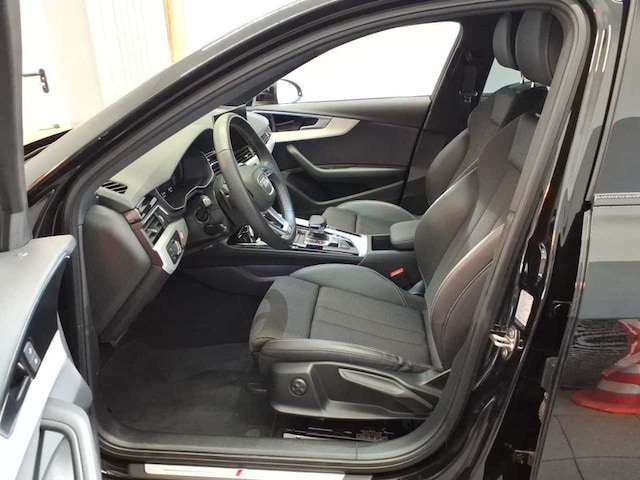 Audi A4 40 TFSI Avant S-Line S-Tronic