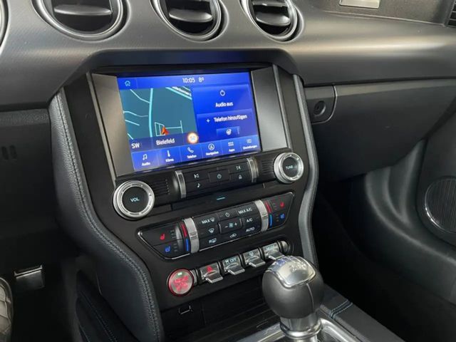 Ford Mustang Fastback GT 5.0 V8