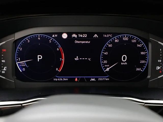 Volkswagen Touran 1.5 TSI DSG R-Line