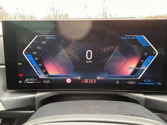 BMW 330 330e Sedan xDrive