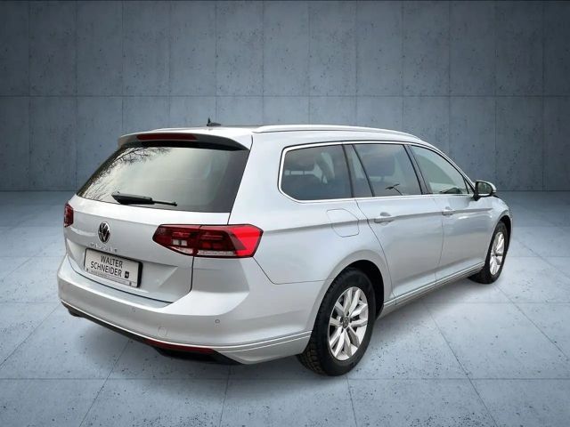 Volkswagen Passat 1.5 TSI Business DSG Variant