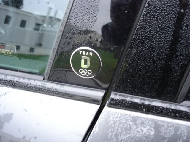 Toyota C-HR Hybride Team D