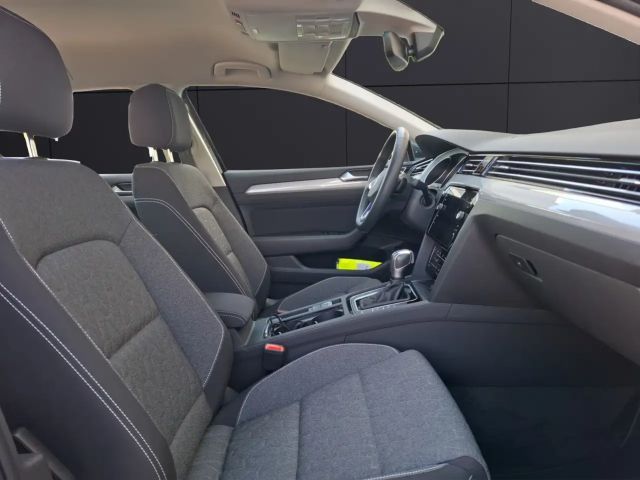 Volkswagen Passat GTE Variant