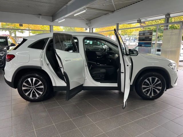 Mercedes-Benz GLA 250 Style