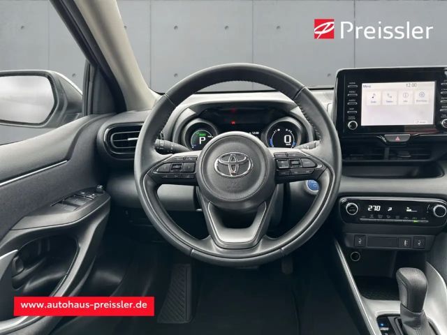 Toyota Yaris Hatchback Hybride Team D