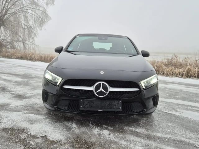 Mercedes-Benz A 180 A 180 d Hatchback