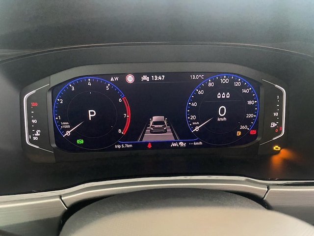 Volkswagen Touran 1.5 TSI DSG