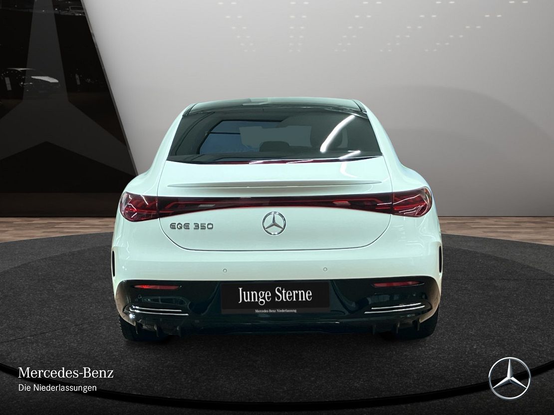 Mercedes-Benz EQE 350 Sedan