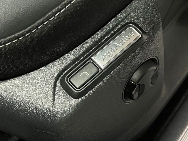 Volkswagen T-Roc IQ.Drive Style