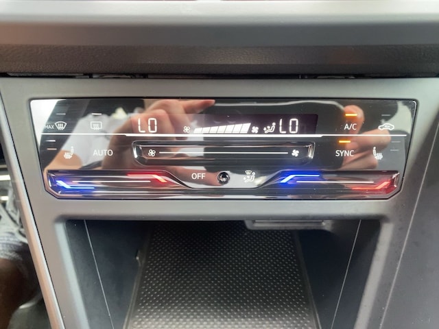 Volkswagen Taigo 1.0 TSI DSG R-Line