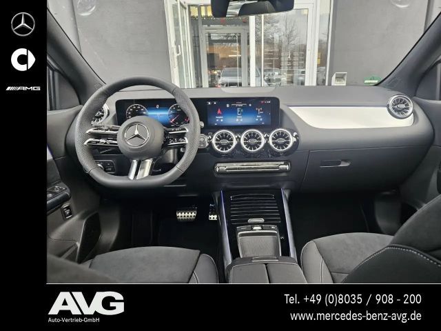 Mercedes-Benz GLA 200 AMG Line