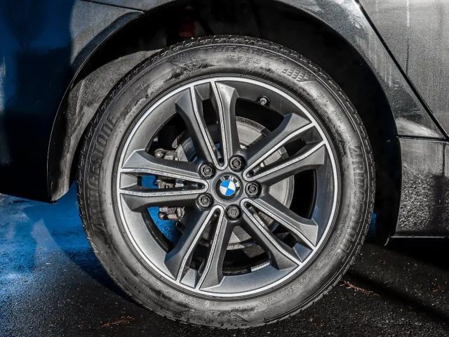 BMW 220 220i Sport Line