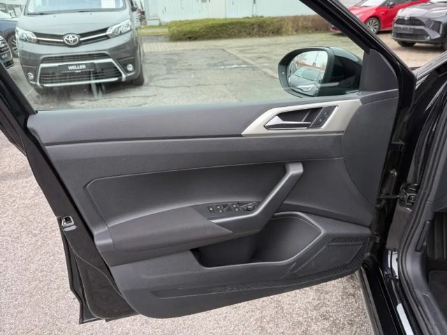 Volkswagen Taigo 1.0 TSI DSG Move