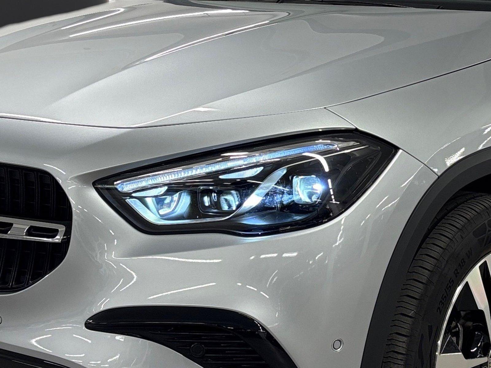 Mercedes-Benz GLA 220 4MATIC GLA 220 d Progressive