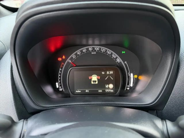 Toyota Aygo X Hatchback Play