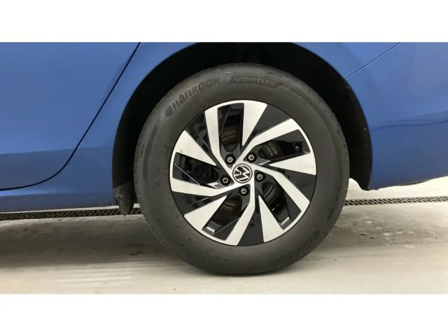 Volkswagen Passat 1.5 eTSI Business Variant