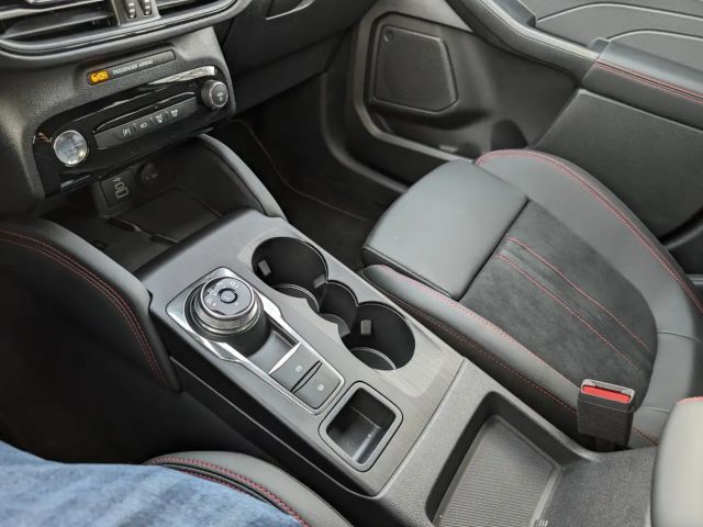 Ford Kuga Hybrid ST Line X