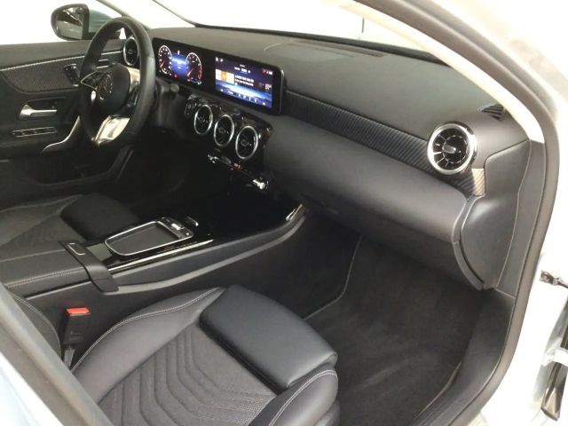 Mercedes-Benz A 180 Progressive