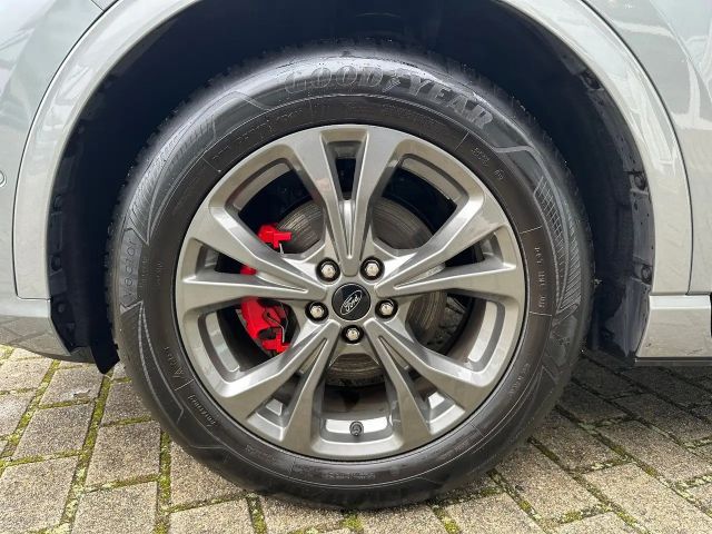Ford Kuga ST Line X