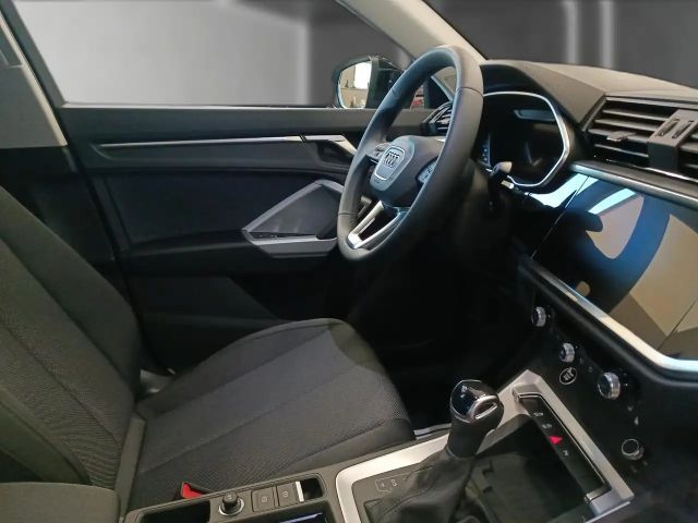 Audi Q3 35 TDI S-Tronic