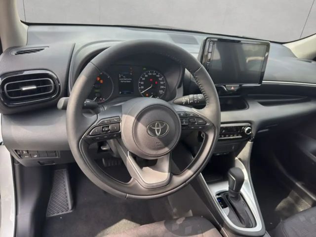 Toyota Yaris Business Hybride VVT-i