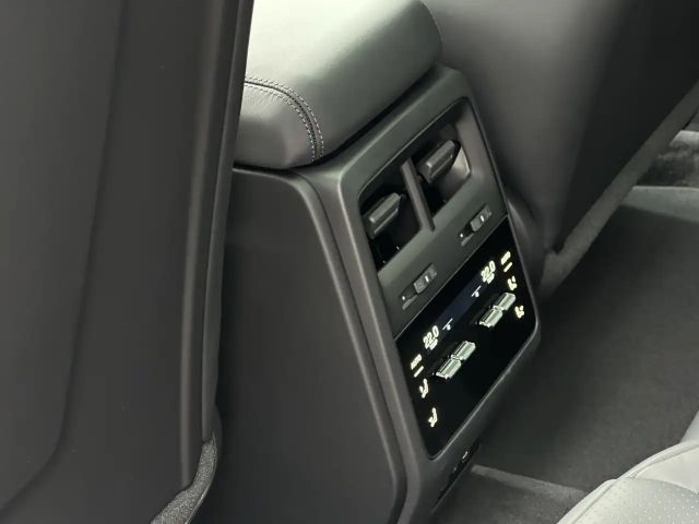 Porsche Macan PANO BOSE 360° SHZ LED