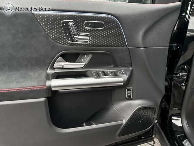 Mercedes-Benz EQA 300 4MATIC AMG Line