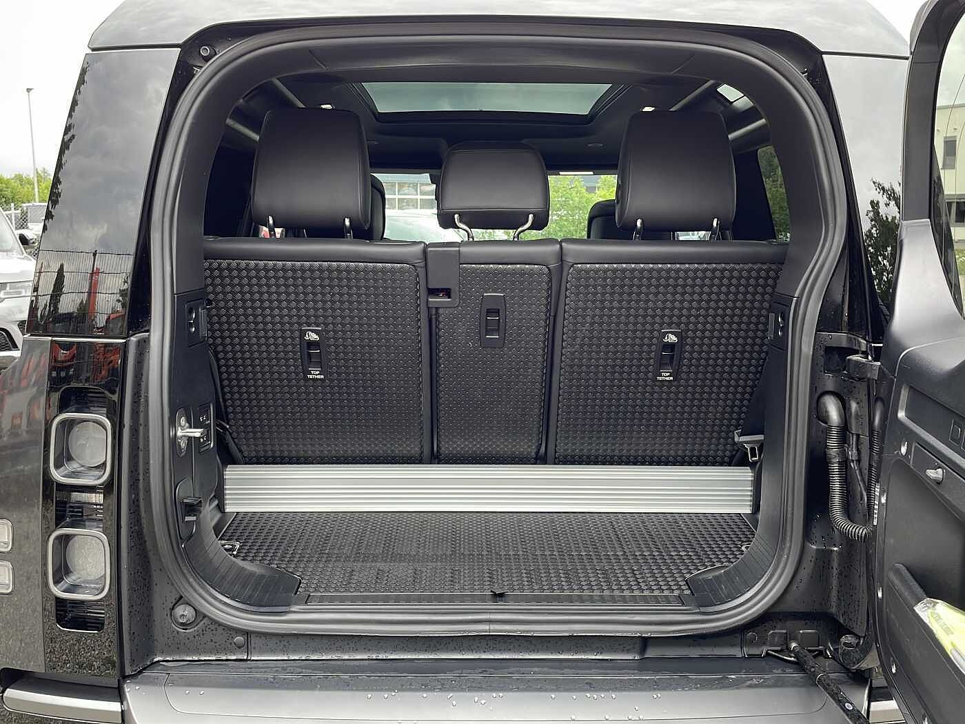 Land Rover Defender 90