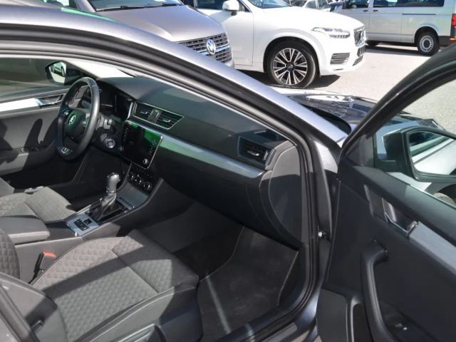 Skoda Superb Superb Kombi 2,0TDI DSG LED VIRTUAL NAVI SHZ 1.Bes