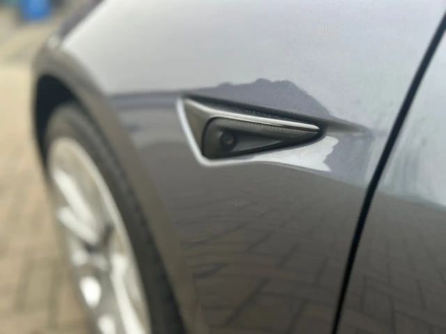 Tesla Model 3 AWD Dual Motor Long Range