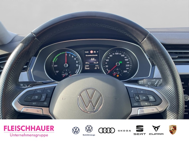 Volkswagen Passat GTE Variant