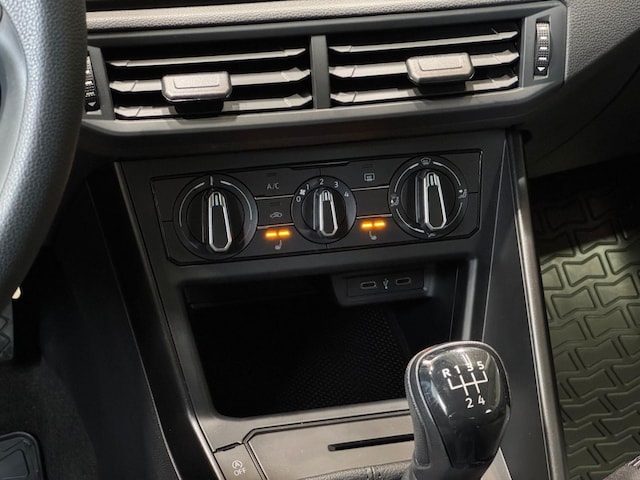 Volkswagen Polo Polo 1.0 | KLIMA BLUETOOTH SITZHEIZUNG ISOFIX