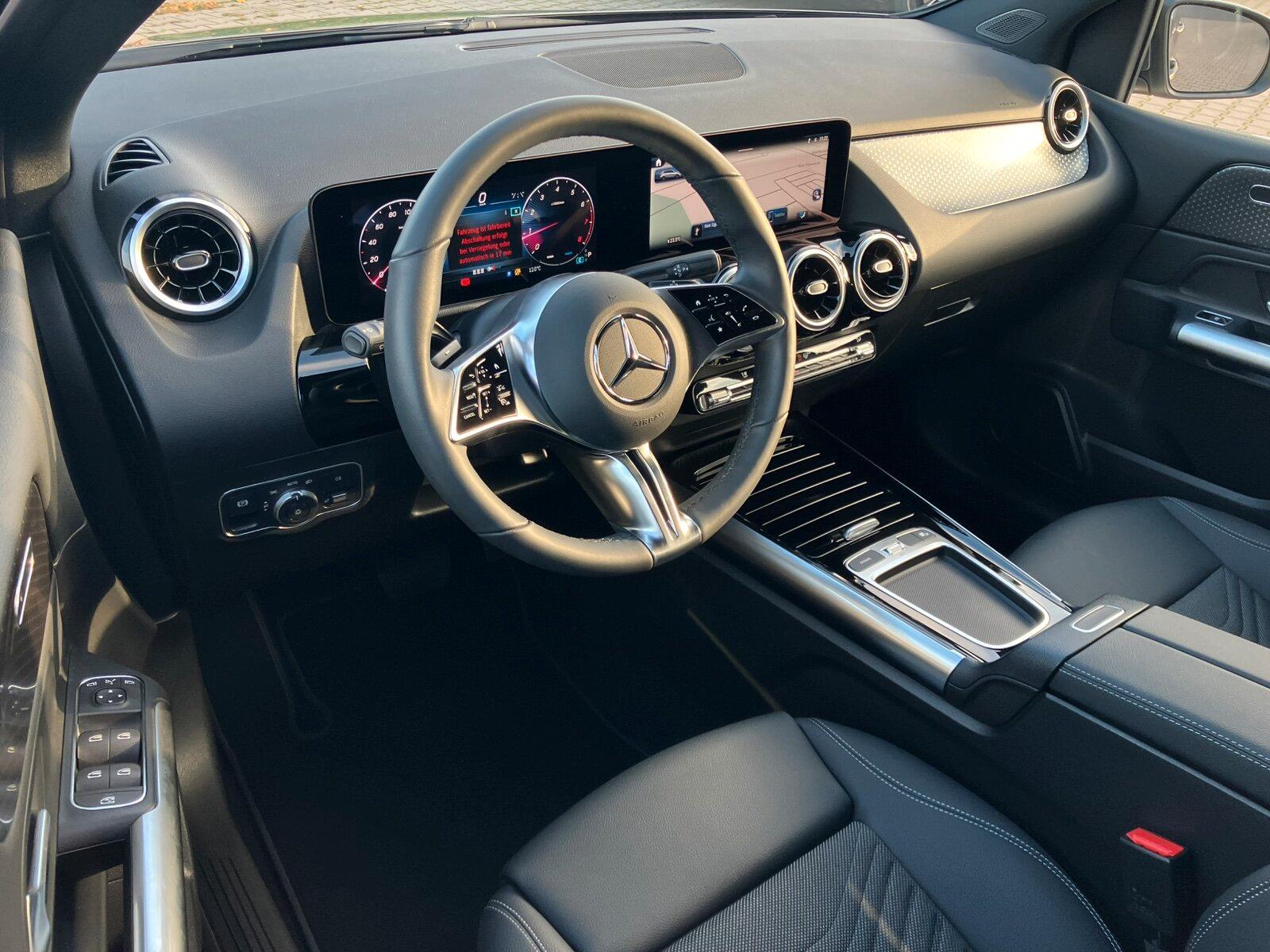 Mercedes-Benz B 180 Progressive Sedan