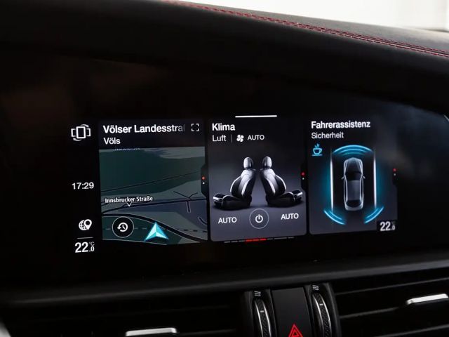 Alfa Romeo Giulia AT8 Q4