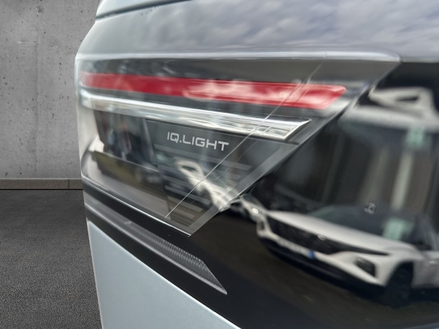 Volkswagen Passat 2.0 TDI DSG IQ.Drive R-Line