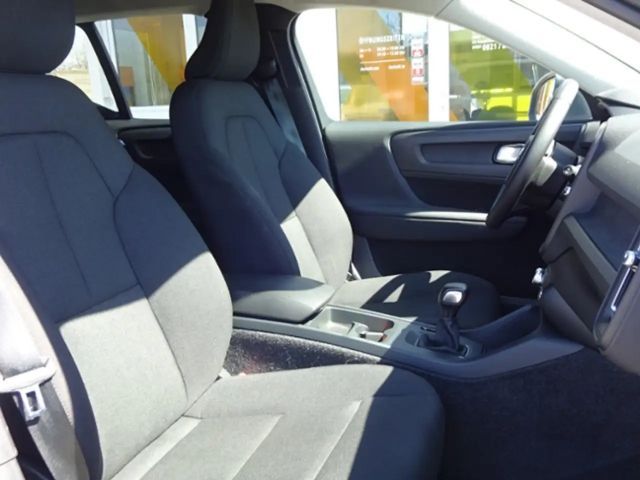 Volvo XC40 Core Momentum T3