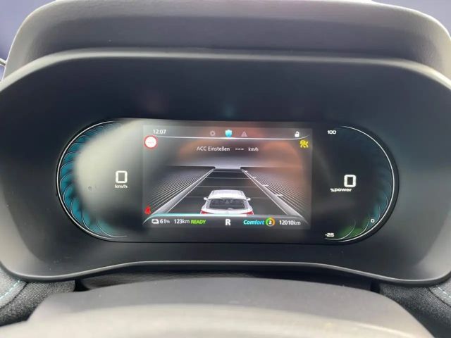 MG MG5 Luxury Standard range