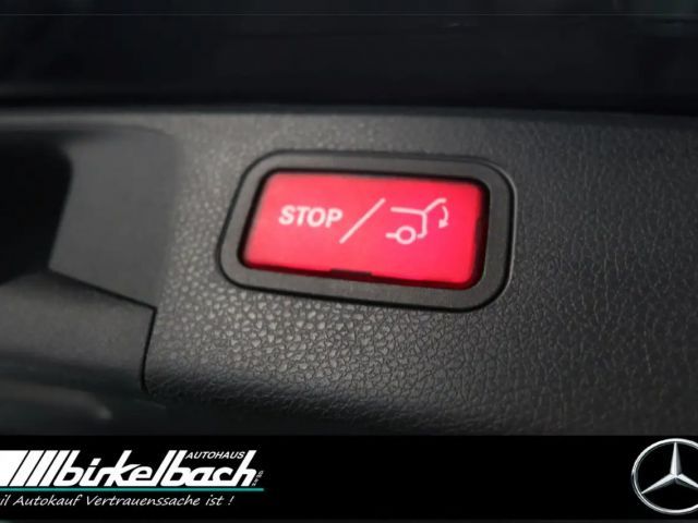 Mercedes-Benz E 220 4MATIC