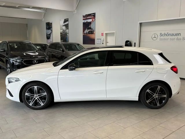 Mercedes-Benz A 200 DISTR+PANO+NIGHT+LED+KAMERA+CARPLAY+DAB