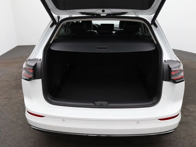 Volkswagen Golf 1.5 eTSI DSG Style Variant