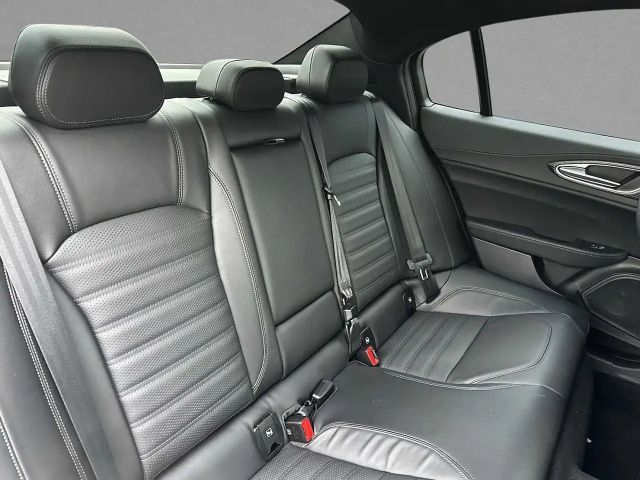 Alfa Romeo Giulia Quadrifoglio