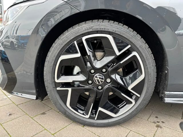 Volkswagen Golf 1.5 TSI R-Line