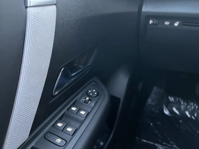 Citroën C4 Hybrid Max